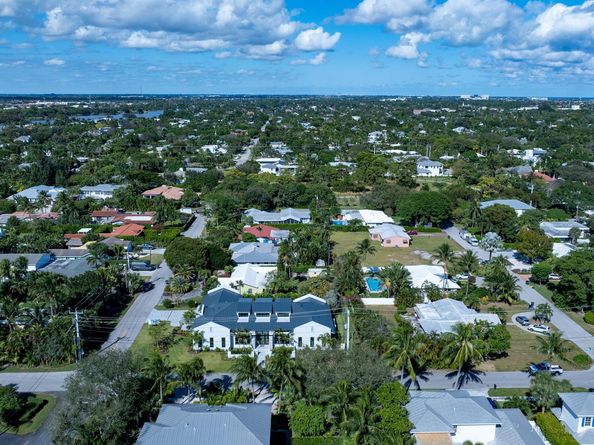 321 NW 7th Street, Delray Beach FL 33444