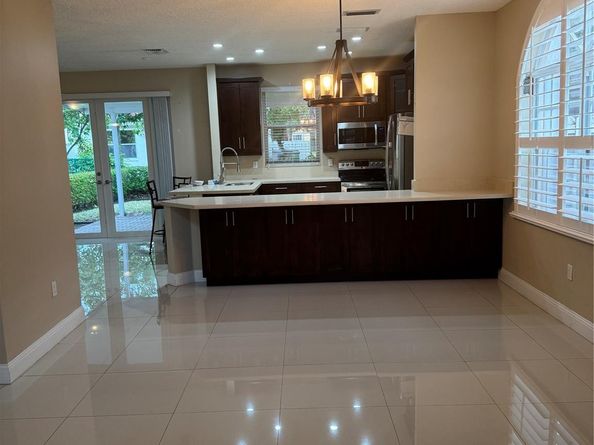 341 NW 153rd Ln, Pembroke Pines FL 33028