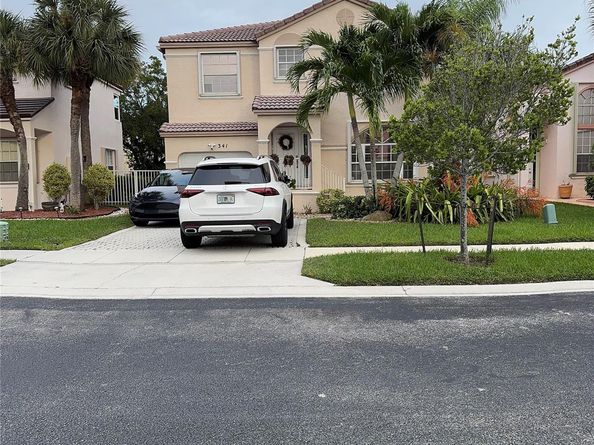341 NW 153rd Ln, Pembroke Pines FL 33028