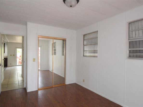 8608 SW 17th St, Davie FL 33324