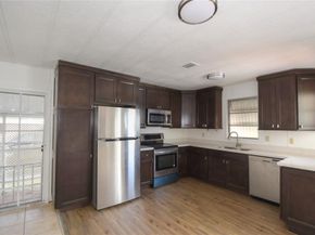 8608 SW 17th St, Davie FL 33324