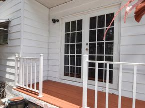 8608 SW 17th St, Davie FL 33324