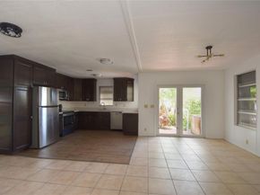 8608 SW 17th St, Davie FL 33324