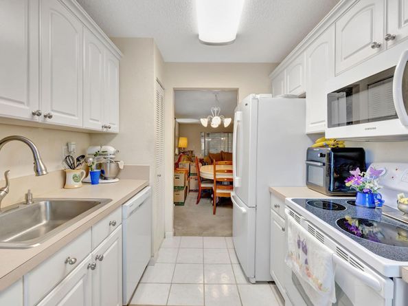 8205 NW 61st Street B303, Tamarac FL 33321