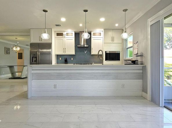 4710 NW 4th Street B, Delray Beach FL 33445