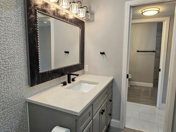4710 NW 4th Street B, Delray Beach FL 33445