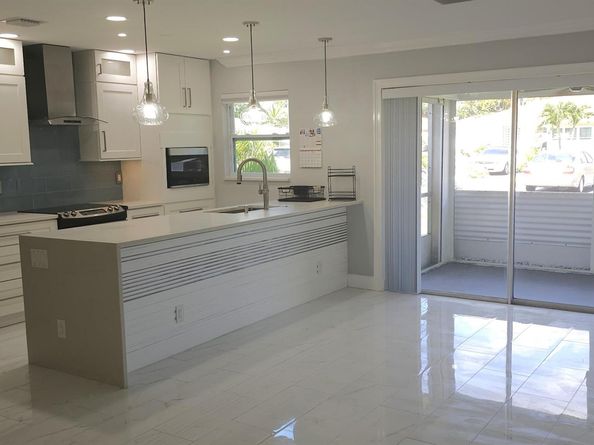 4710 NW 4th Street B, Delray Beach FL 33445
