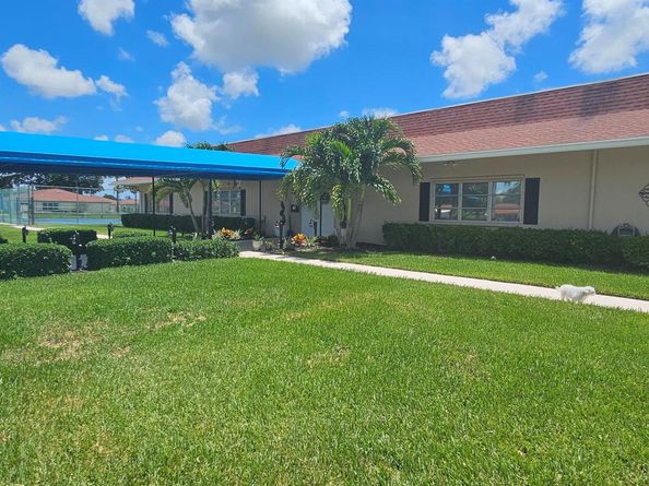 4710 NW 4th Street B, Delray Beach FL 33445