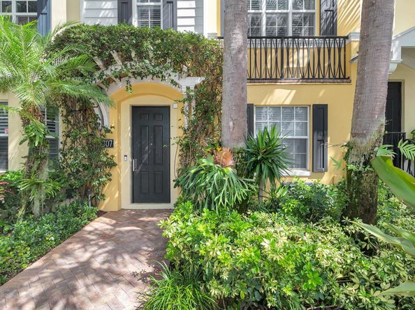 307 Flamingo Drive, West Palm Beach FL 33401