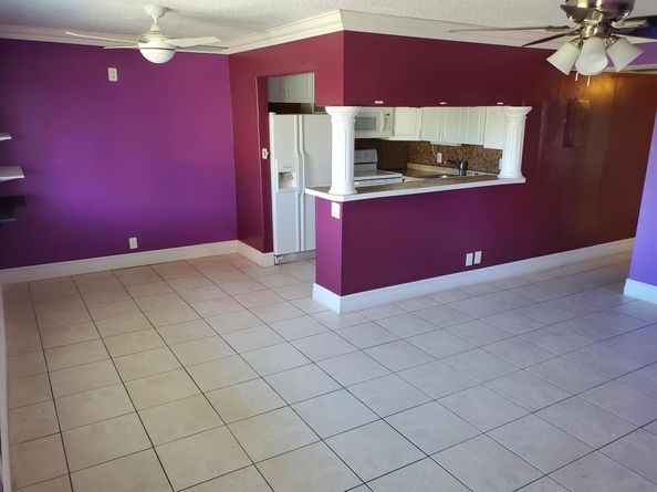 3300 Springdale Boulevard 318, Palm Springs FL 33461
