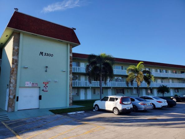 3300 Springdale Boulevard 318, Palm Springs FL 33461