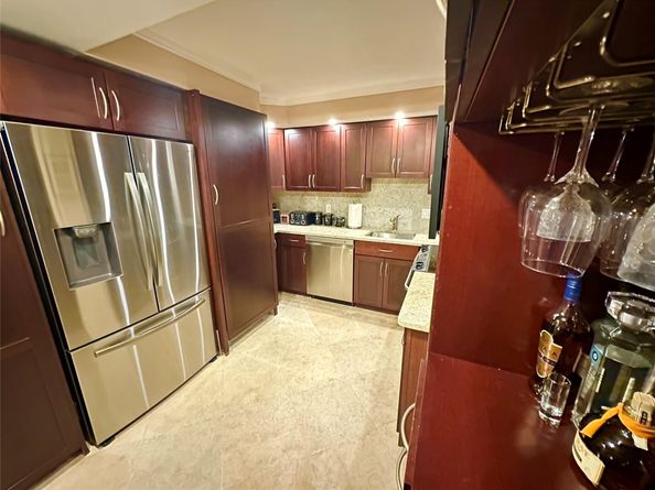 1 Las Olas Circle 605, Fort Lauderdale FL 33316