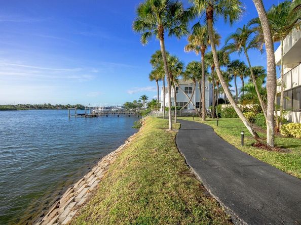 1000 N Us Highway 1 661, Jupiter FL 33477