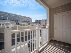 2215 Richmond Highway 101, Alexandria VA 22301