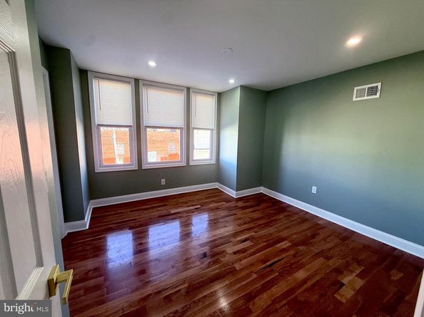 1942 S 56TH Street, Philadelphia PA 19143