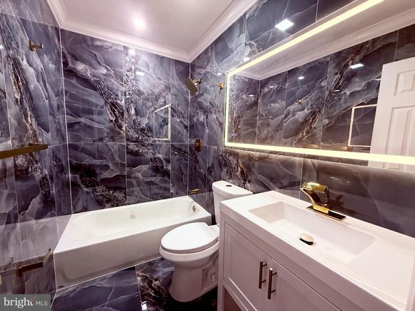 1942 S 56TH Street, Philadelphia PA 19143