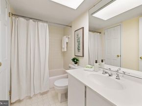 1325 18TH Street NW 712, Washington DC 20036