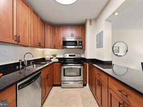 1325 18TH Street NW 712, Washington DC 20036