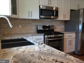 7224 Hill Road, Philadelphia PA 19128