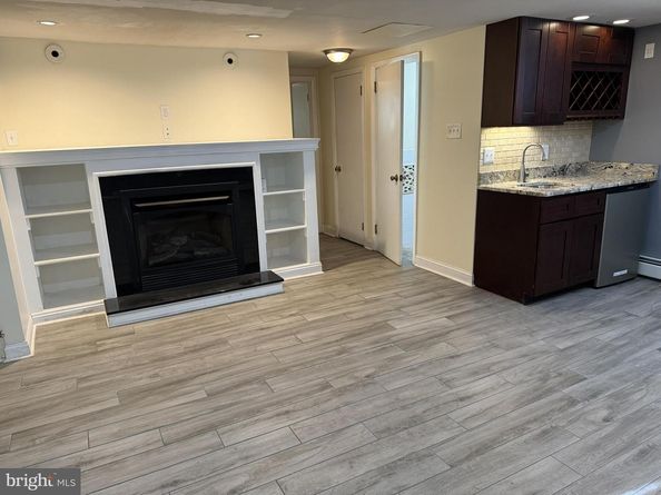 7224 Hill Road, Philadelphia PA 19128