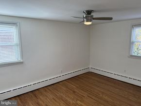 7224 Hill Road, Philadelphia PA 19128