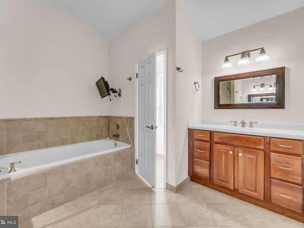 8313 Rising Ridge Way, Bethesda MD 20817