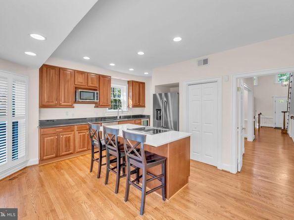 8313 Rising Ridge Way, Bethesda MD 20817