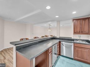 8313 Rising Ridge Way, Bethesda MD 20817