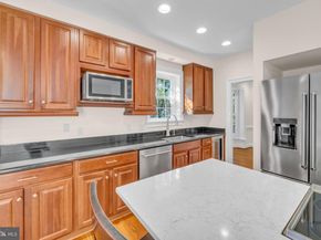 8313 Rising Ridge Way, Bethesda MD 20817