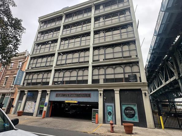 231-235 N 2nd Street 117, Philadelphia PA 19106