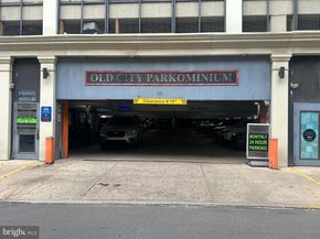 231-235 N 2nd Street 117, Philadelphia PA 19106