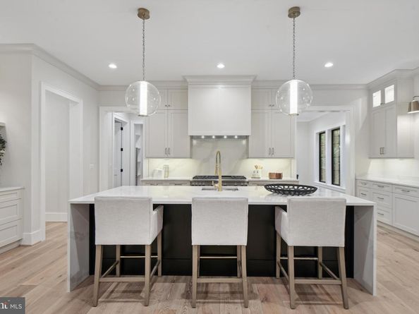 6179 Hardy Drive, Mclean VA 22101