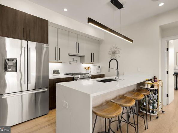 3933 14TH Street NW 8, Washington DC 20011