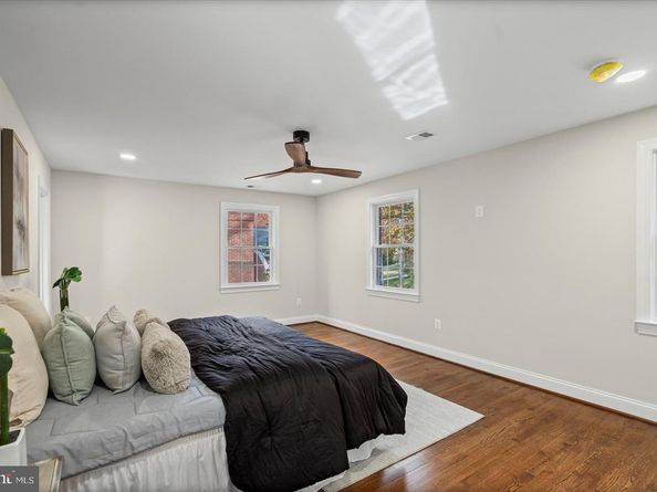 7604 Hackamore Drive, Potomac MD 20854