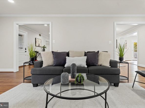 7604 Hackamore Drive, Potomac MD 20854