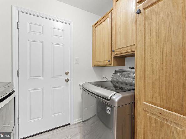 12574 Quincy Adams Court, Herndon VA 20171