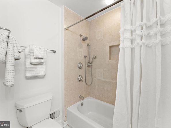 12574 Quincy Adams Court, Herndon VA 20171