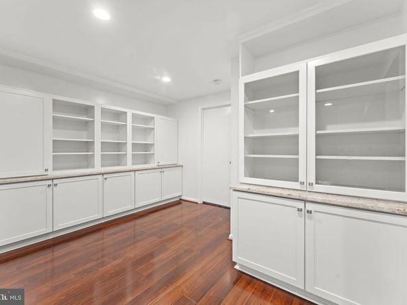 12574 Quincy Adams Court, Herndon VA 20171