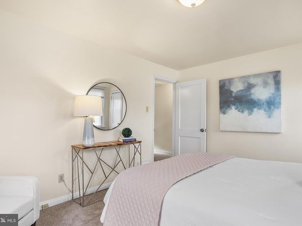 357 Cedar Avenue, Holmes PA 19043