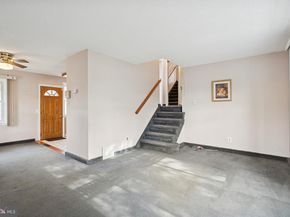 8613 Lykens Lane, Philadelphia PA 19128