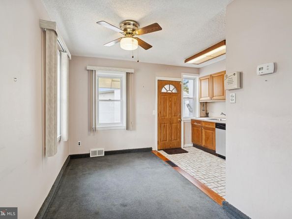 8613 Lykens Lane, Philadelphia PA 19128