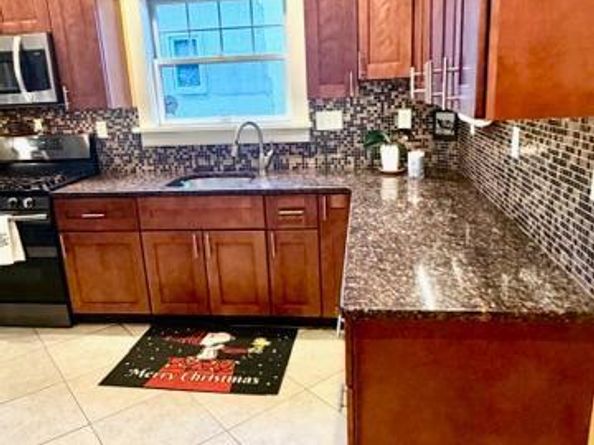 8 Stuart Avenue, Glenolden PA 19036