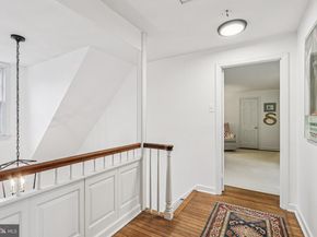 913 Field Lane, Villanova PA 19085