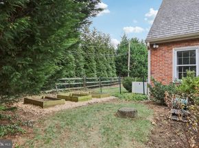 913 Field Lane, Villanova PA 19085