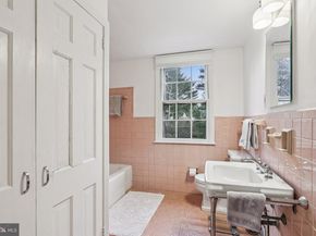 913 Field Lane, Villanova PA 19085