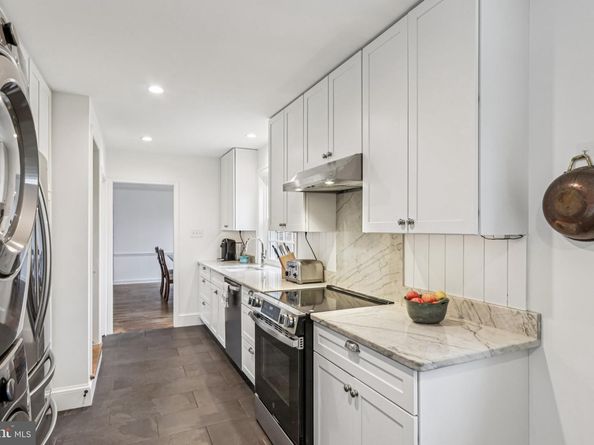 913 Field Lane, Villanova PA 19085