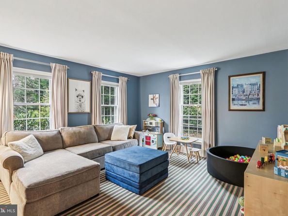 913 Field Lane, Villanova PA 19085