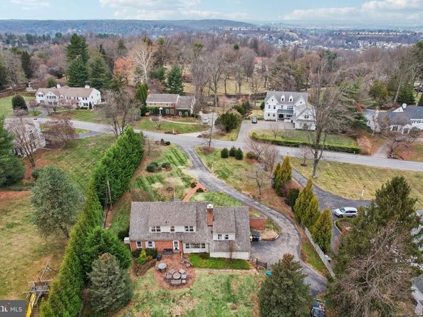 913 Field Lane, Villanova PA 19085