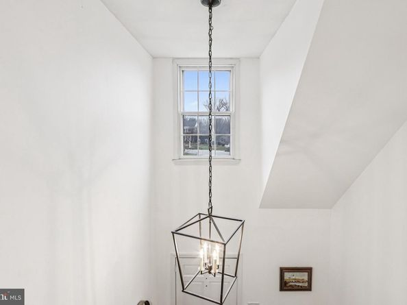 913 Field Lane, Villanova PA 19085