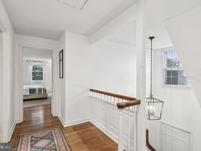 913 Field Lane, Villanova PA 19085